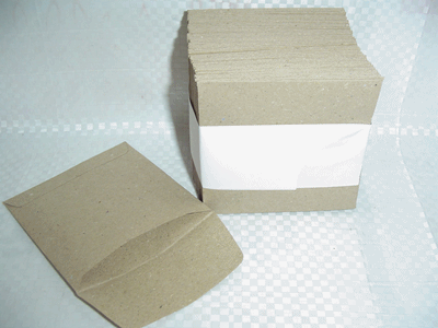 ซองน้ำตาลใส่บัตรห้องสมุด (กล่อง2.5พันซอง) 